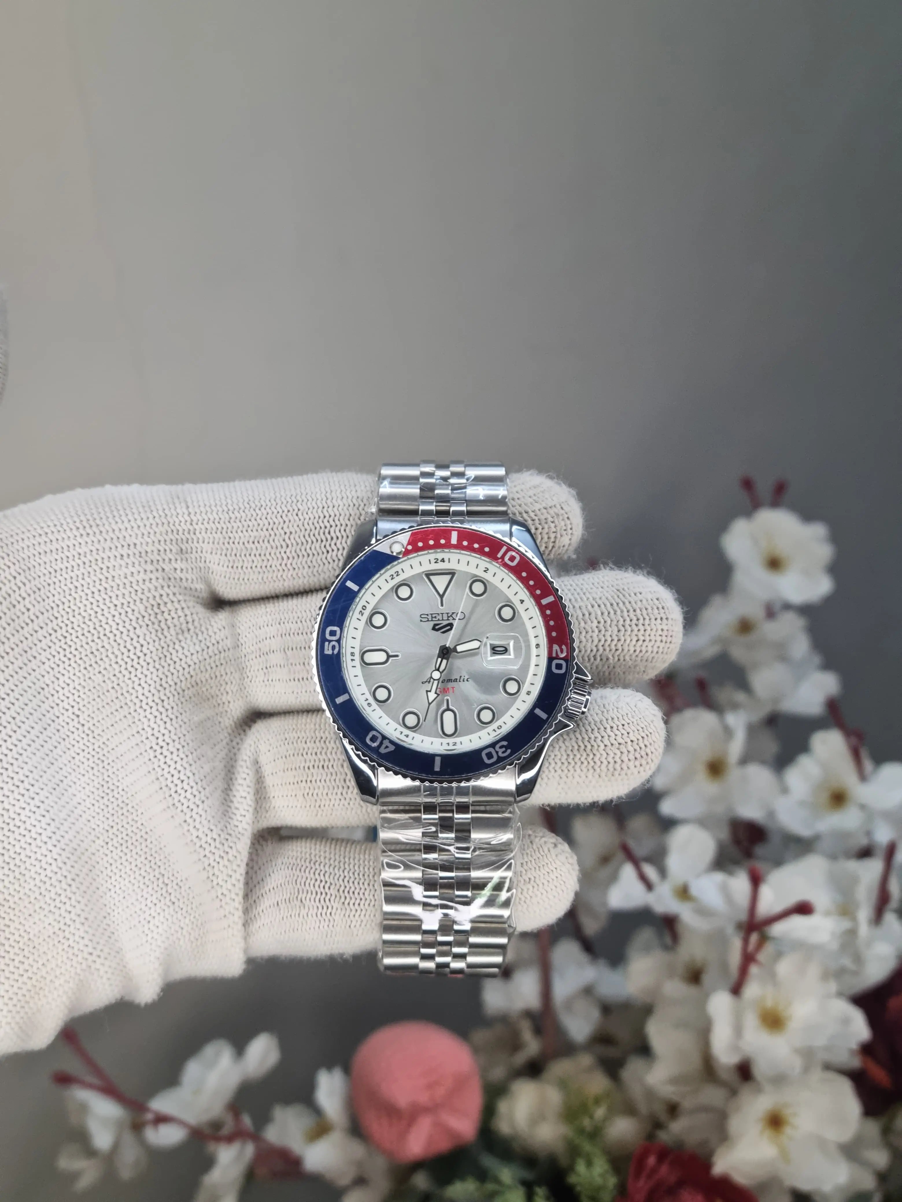 SEIKO 5 SPORTS GMT BLUE RED