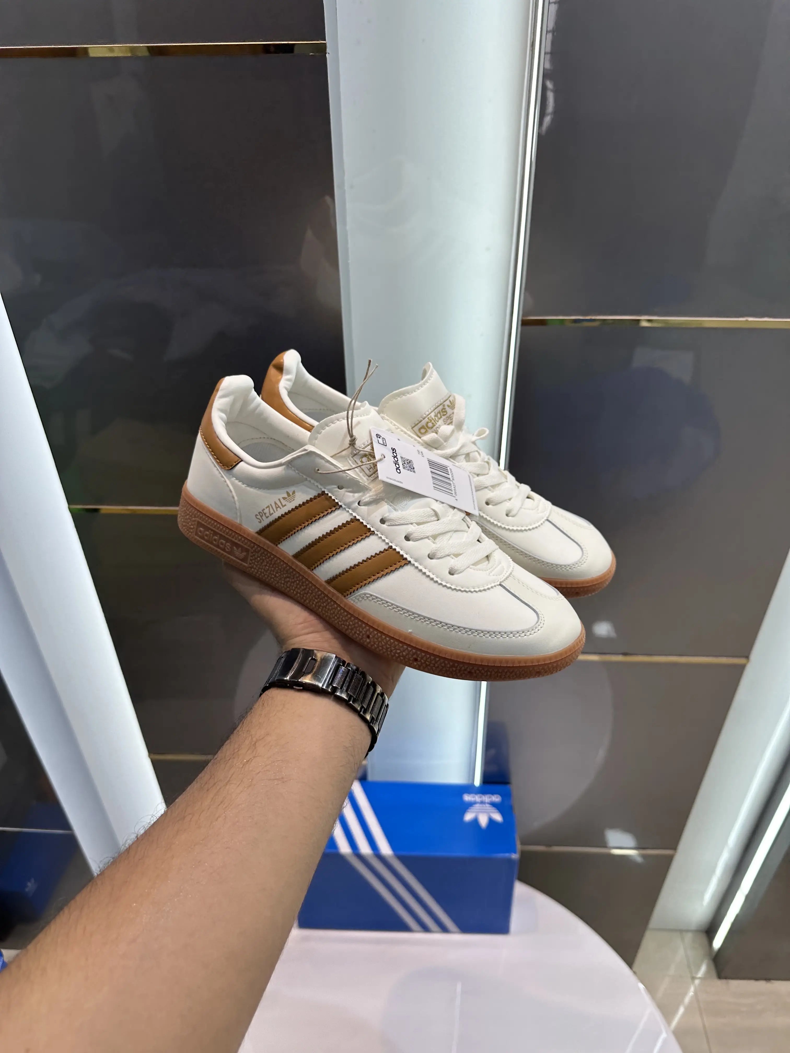 Adidas_Handball Spezial Off White Cardboard Gum Sneaker For Men