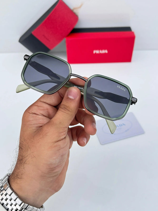 Prada_792_green_black