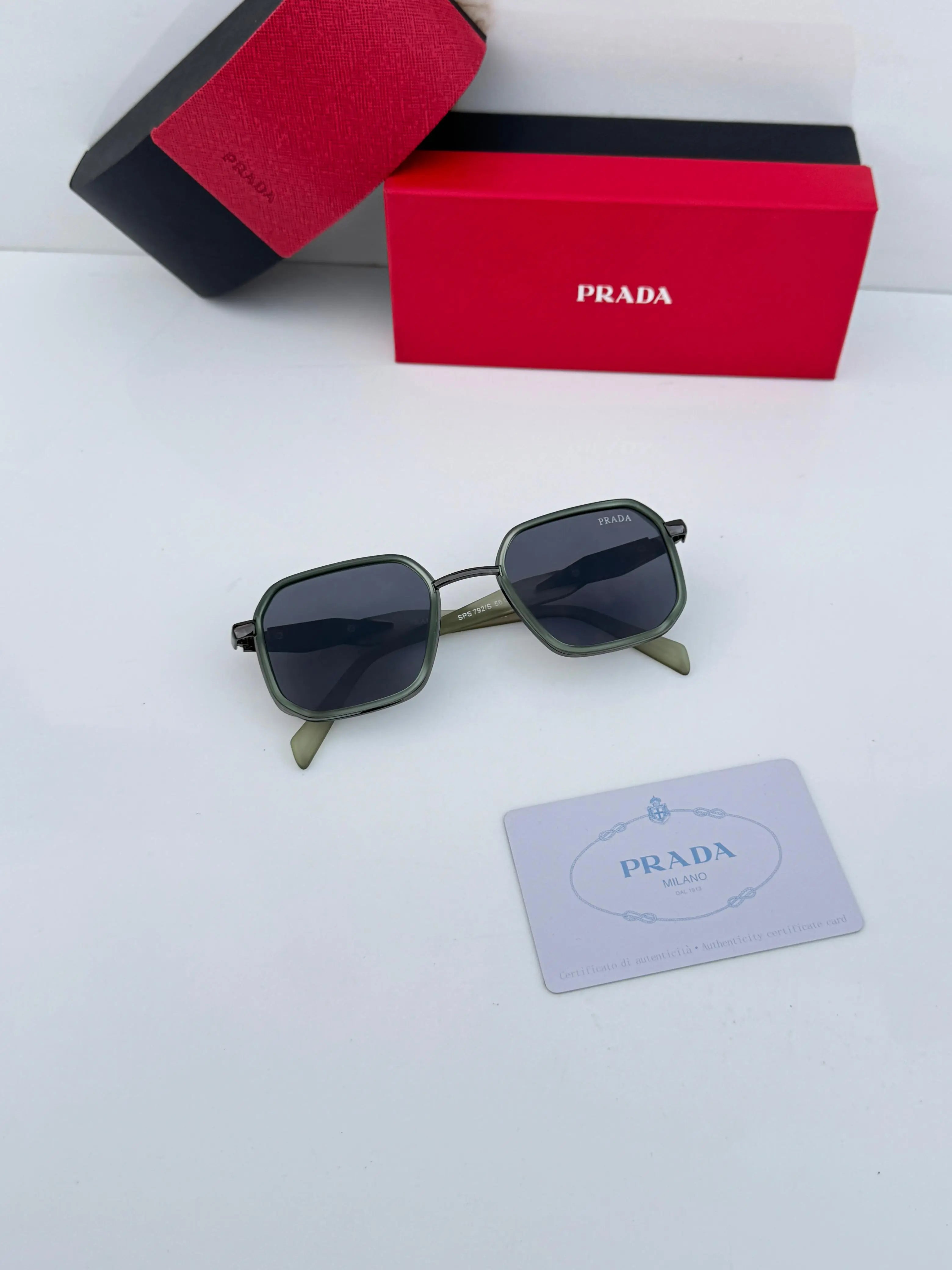 Prada_792_green_black