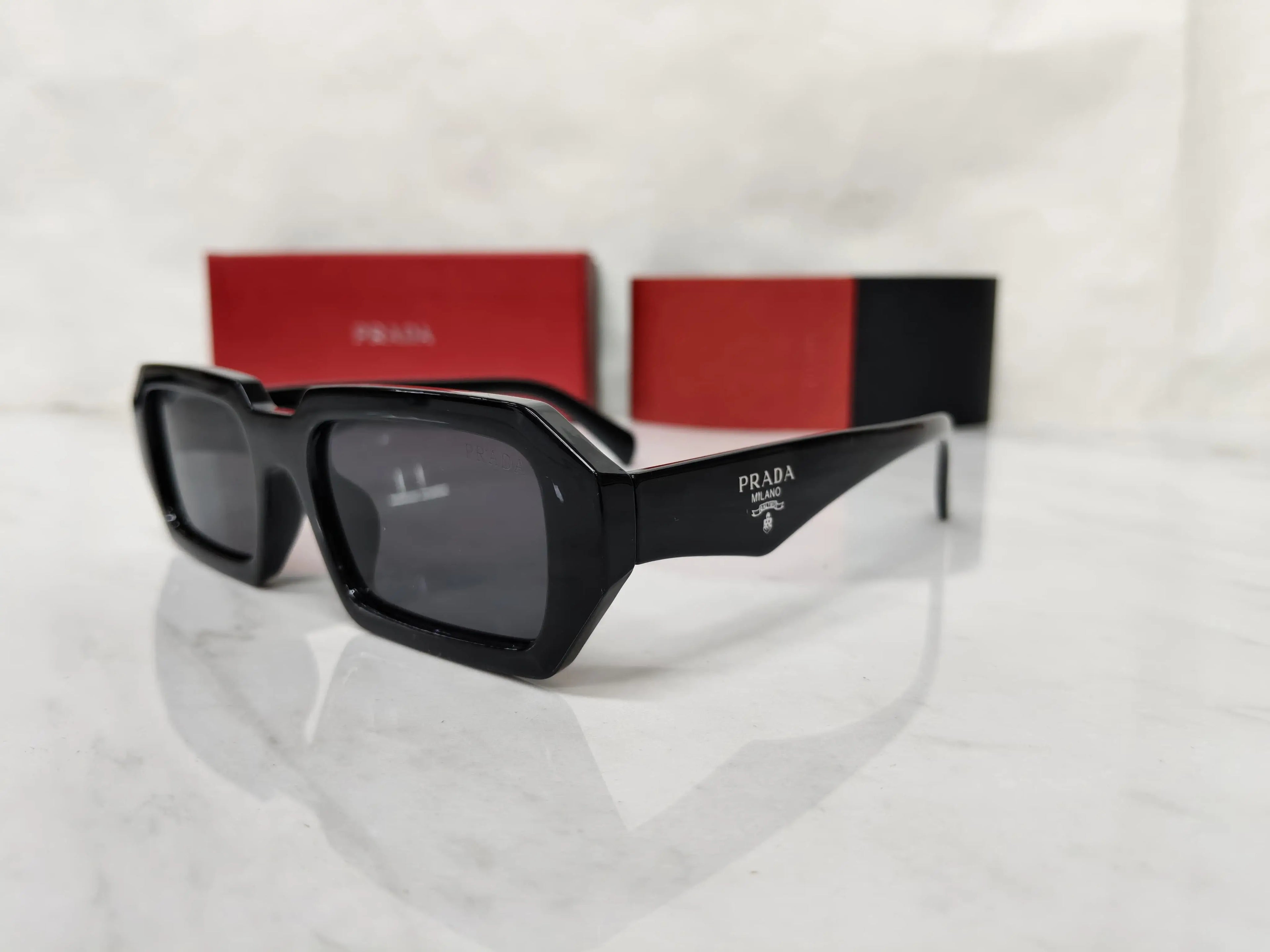 PRADA MILANO 01 GLOSSY BLACK