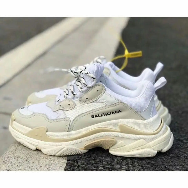 Balenciaga_Triple S Cream White Shoes