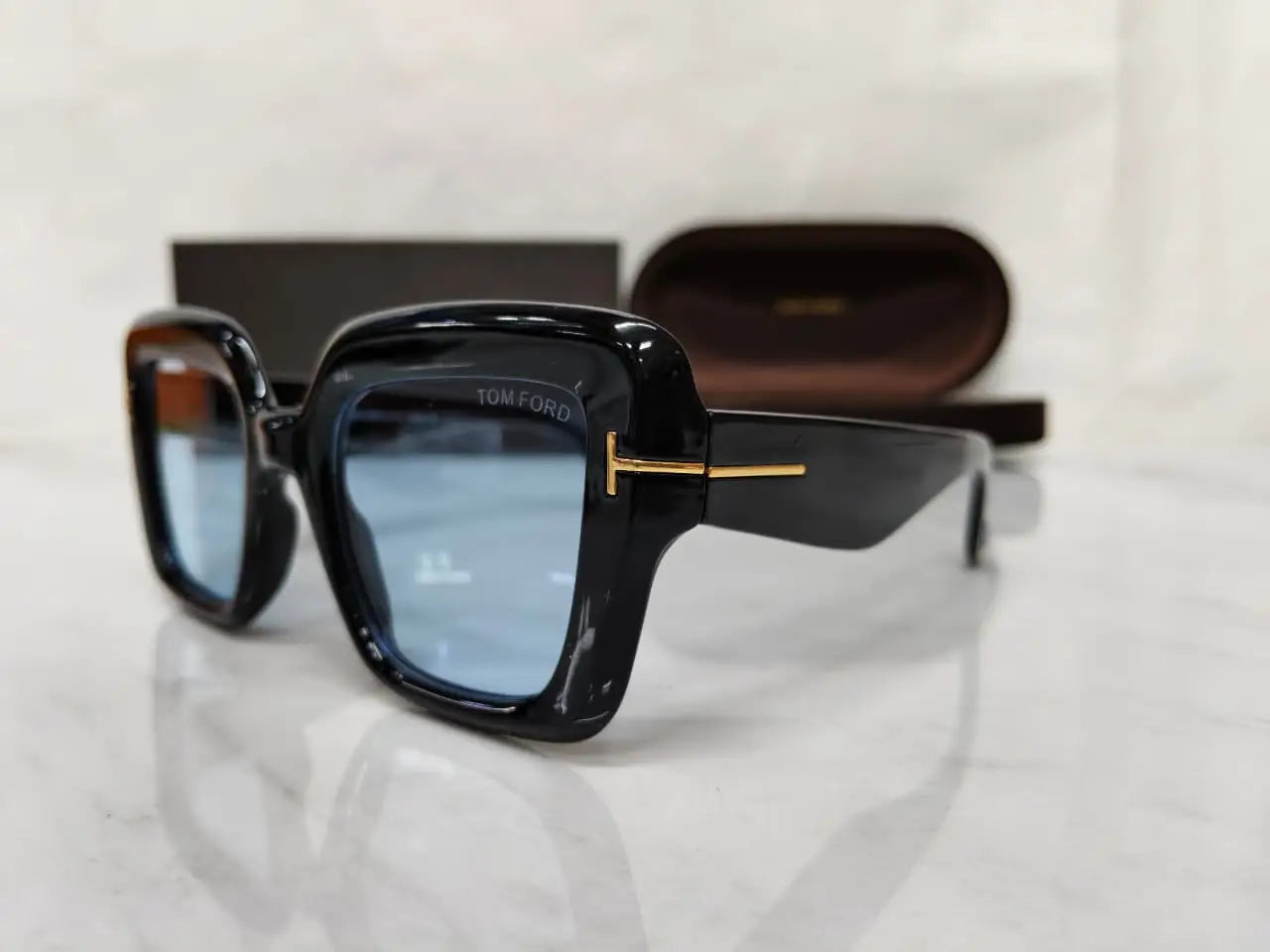 TOMFORD 182 BLACK BLUE