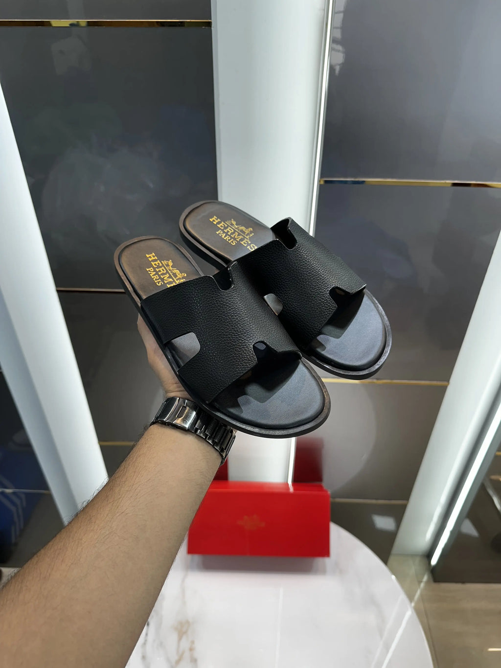Herms_Black Premium Leather Slide