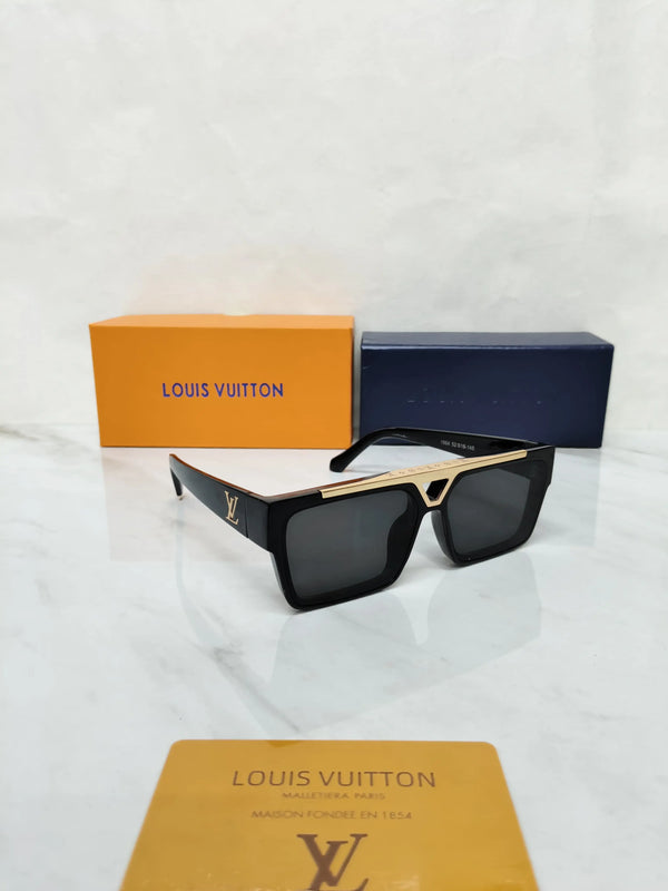 LOUIS VUITTON 1984 BLACK GOLD