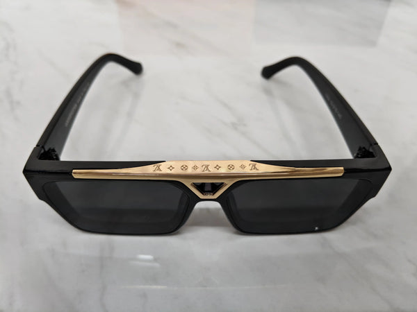 LOUIS VUITTON 1984 BLACK GOLD