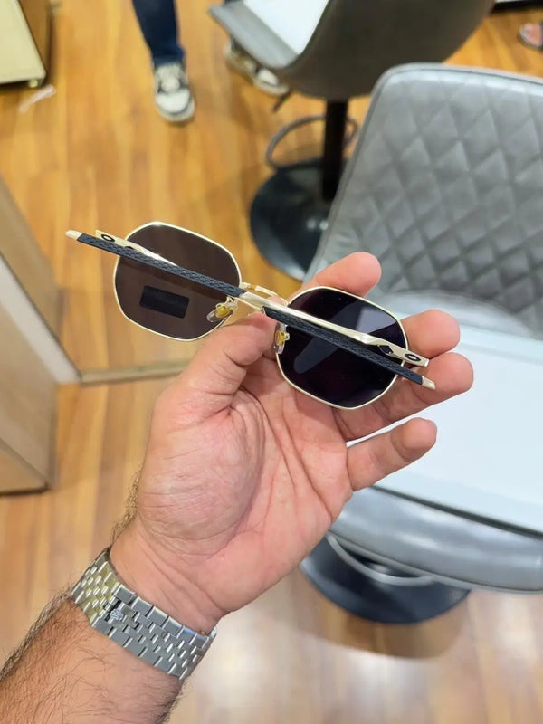 Oakley_24013_gold_black