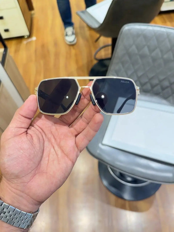 Prada_2601_gold_black