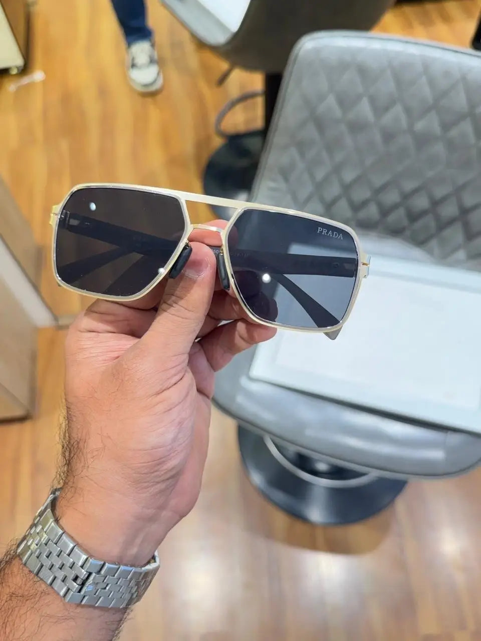 Prada_2601_gold_black
