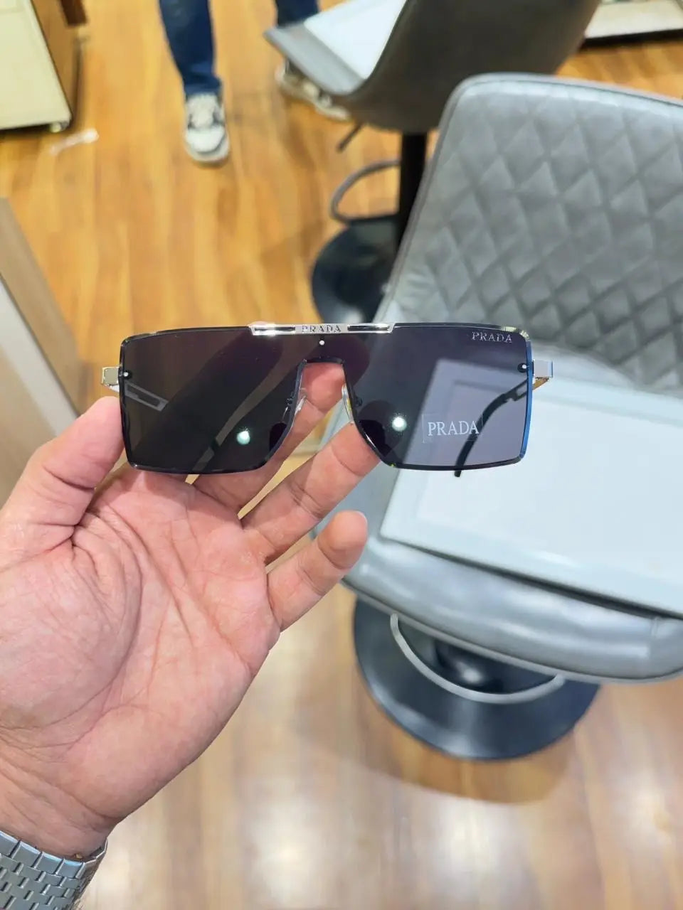 Prada_24029_silver_black