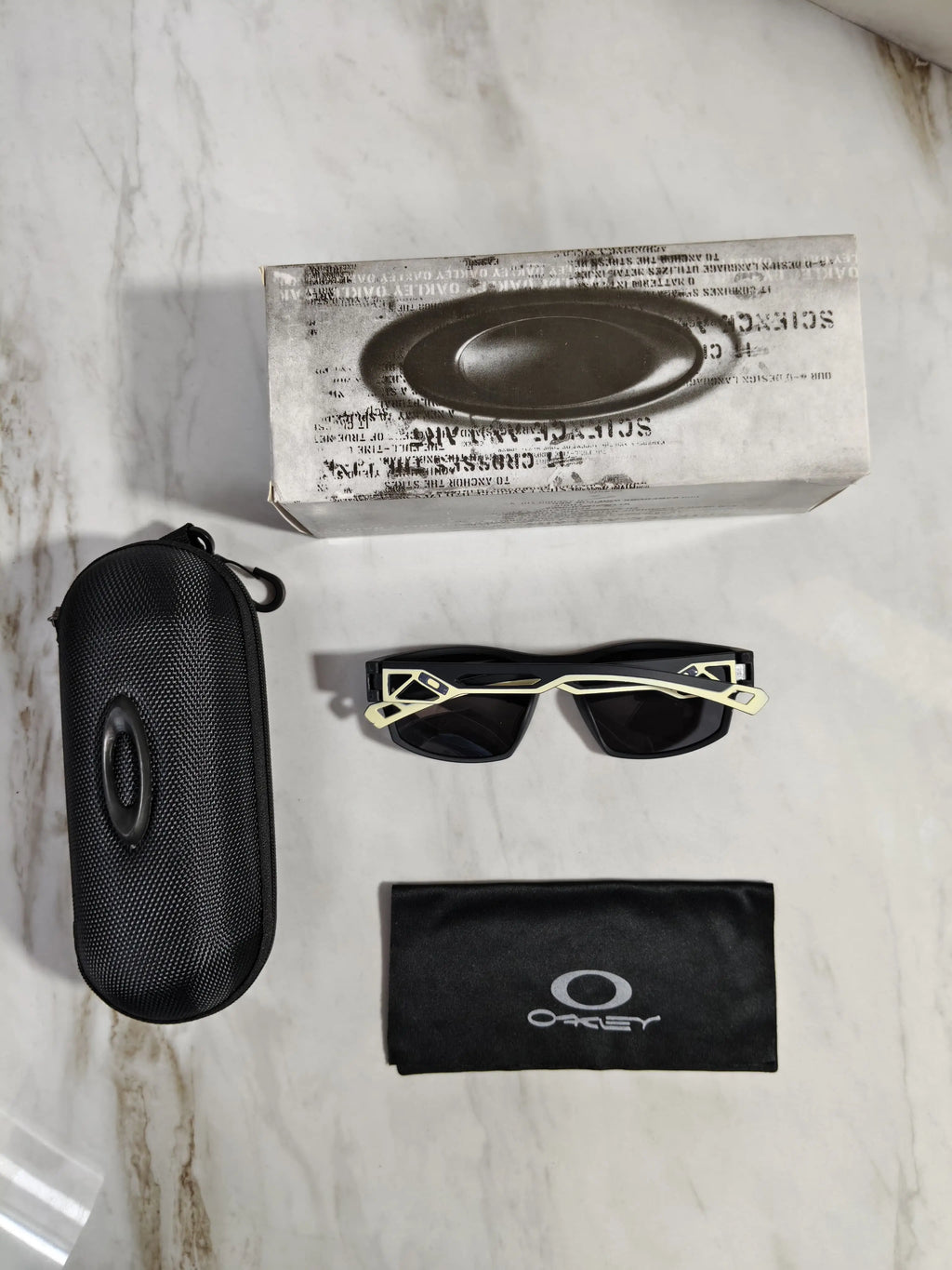OAKLEY 3390 MATT BLACK GOLD