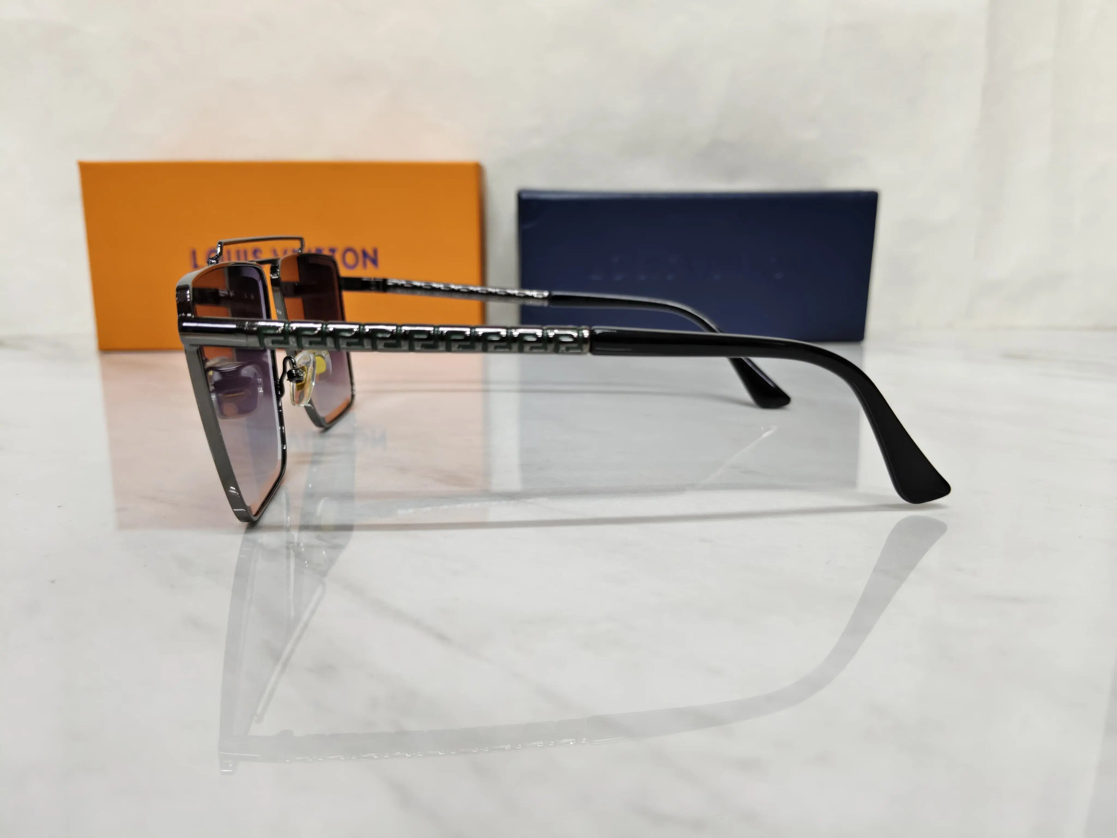 LOUIS VUITTON 35030 GUNMETAL PURPLE GRADIENT