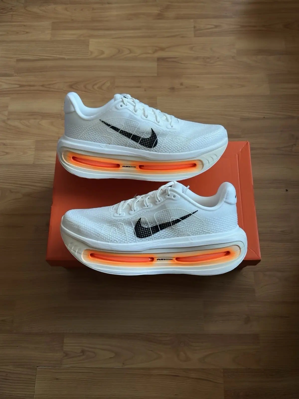Nike_Vomero Premium White Orange Shoes