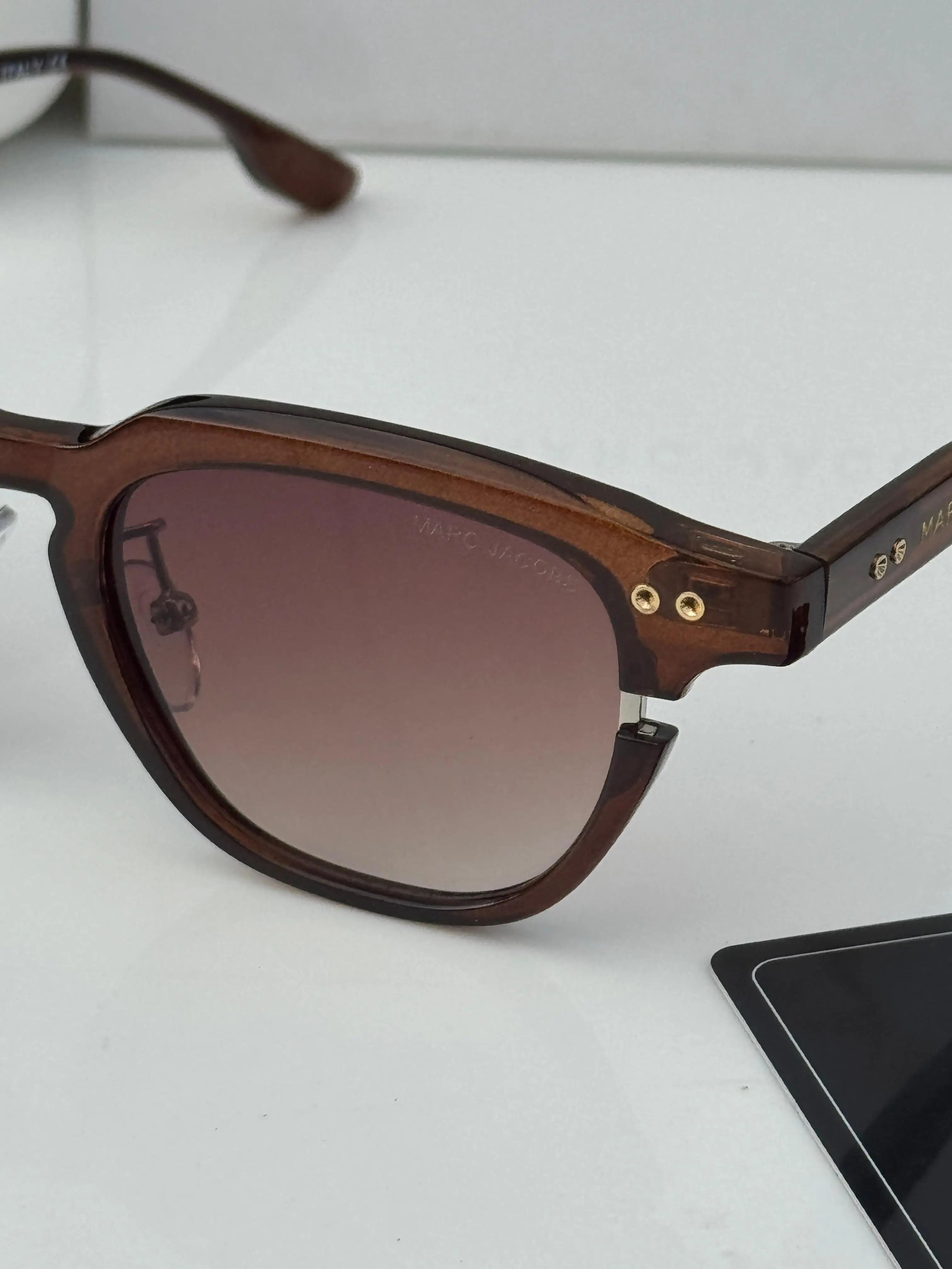 Marc_jacobs_1131_brown Secondary image