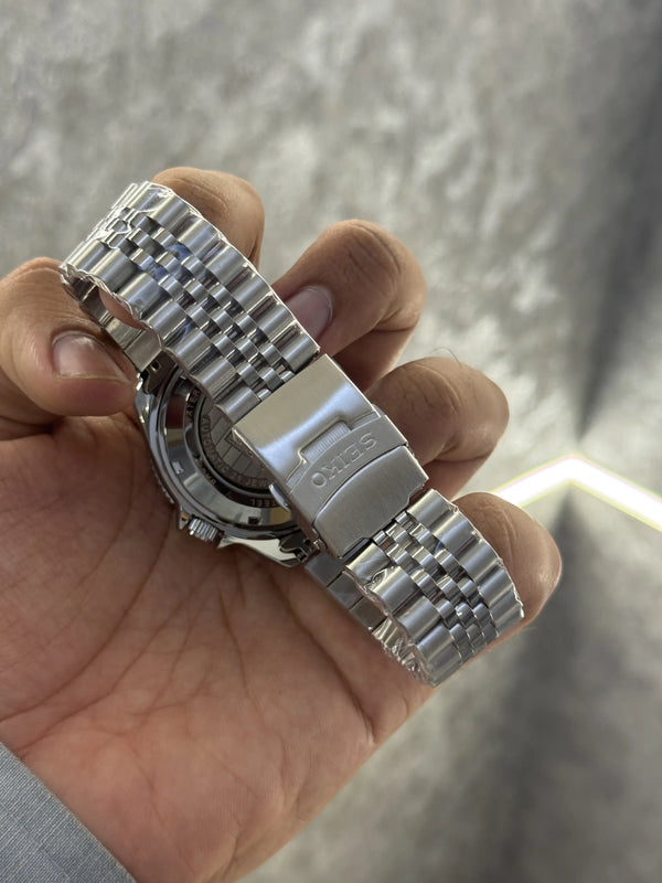 Seiko 5 sports Glow back open 039