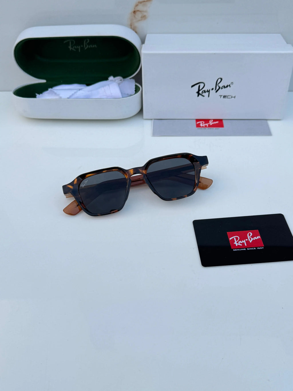 Rayban_1115_tiger_black