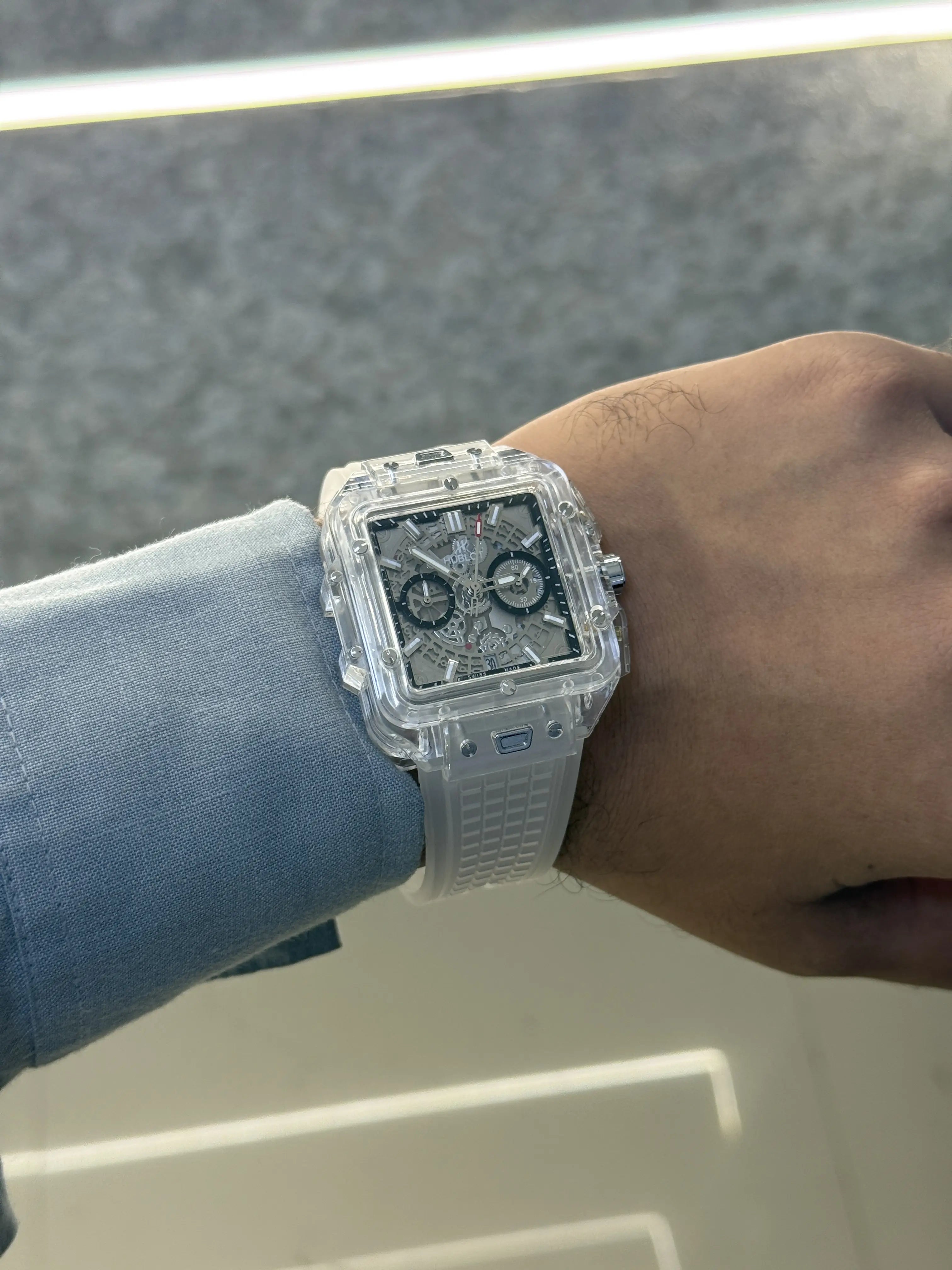 Hublot Bigbang Unico Square Transparent All Working 004 Secondary image
