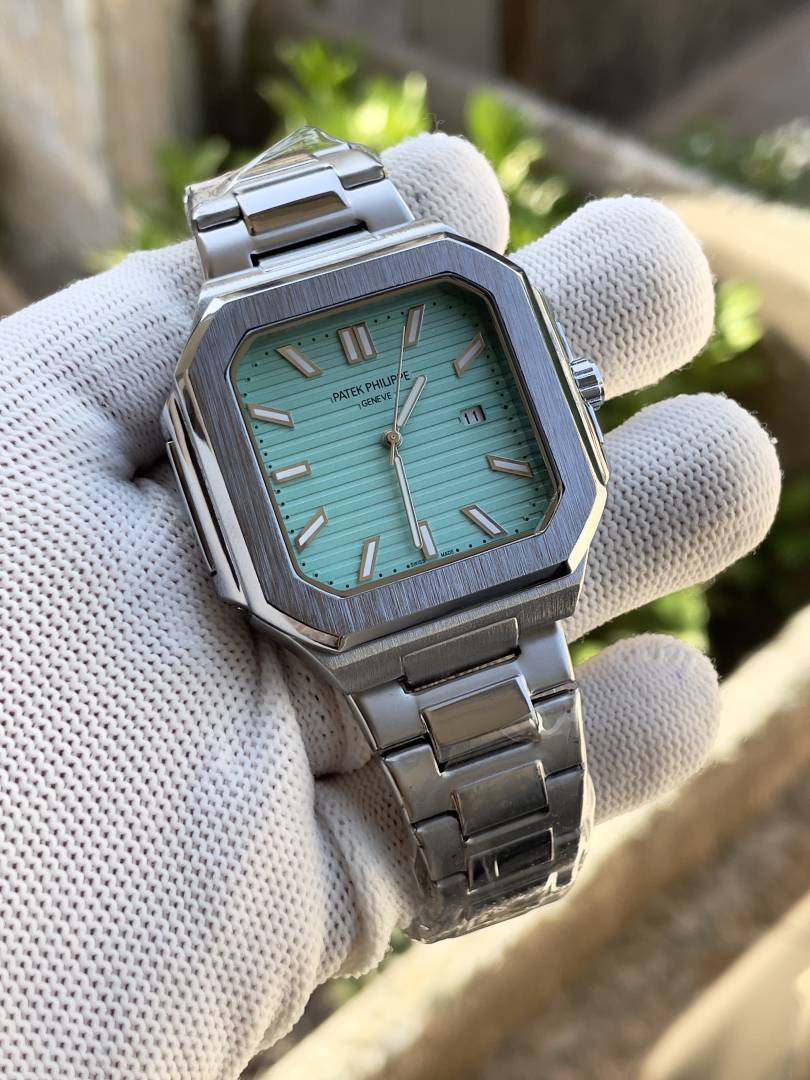 Patek phillipe cubitus Secondary image