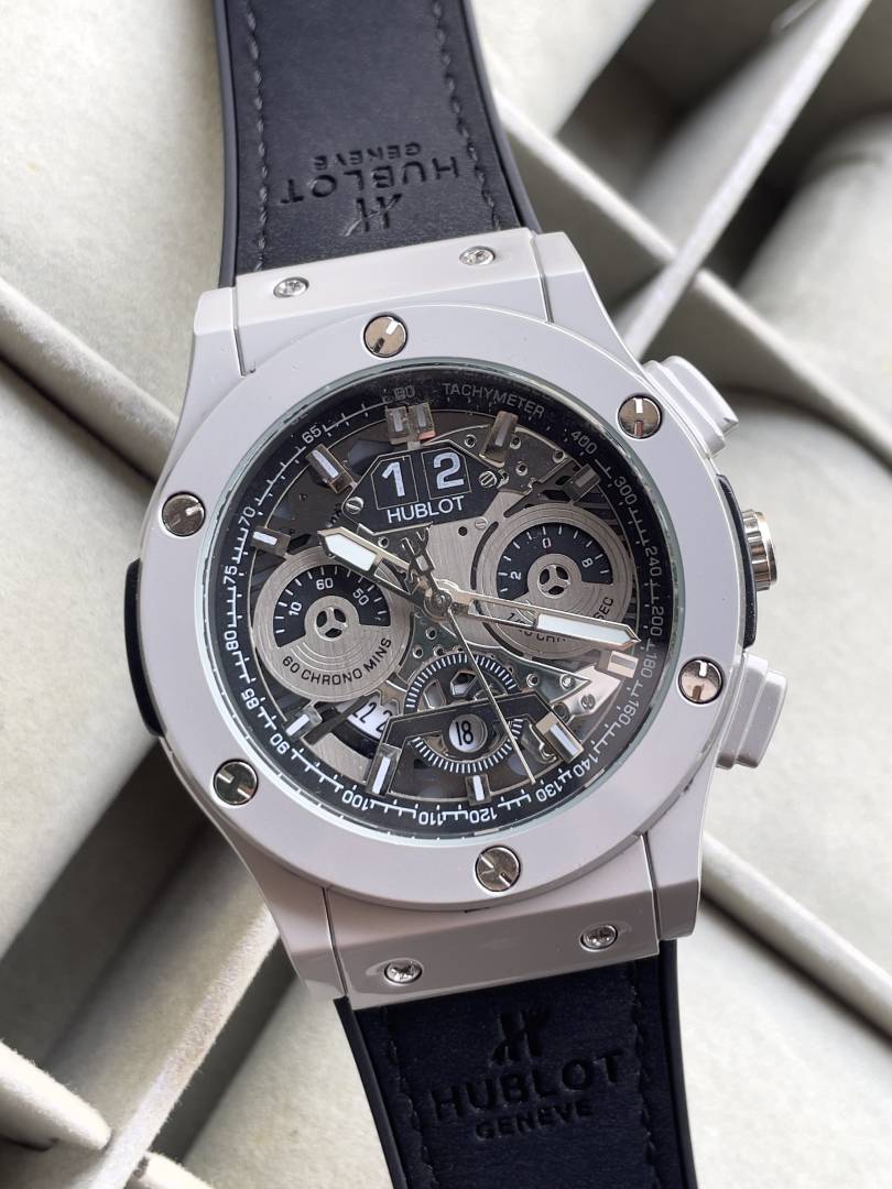 Hublot calender non chrono Secondary image