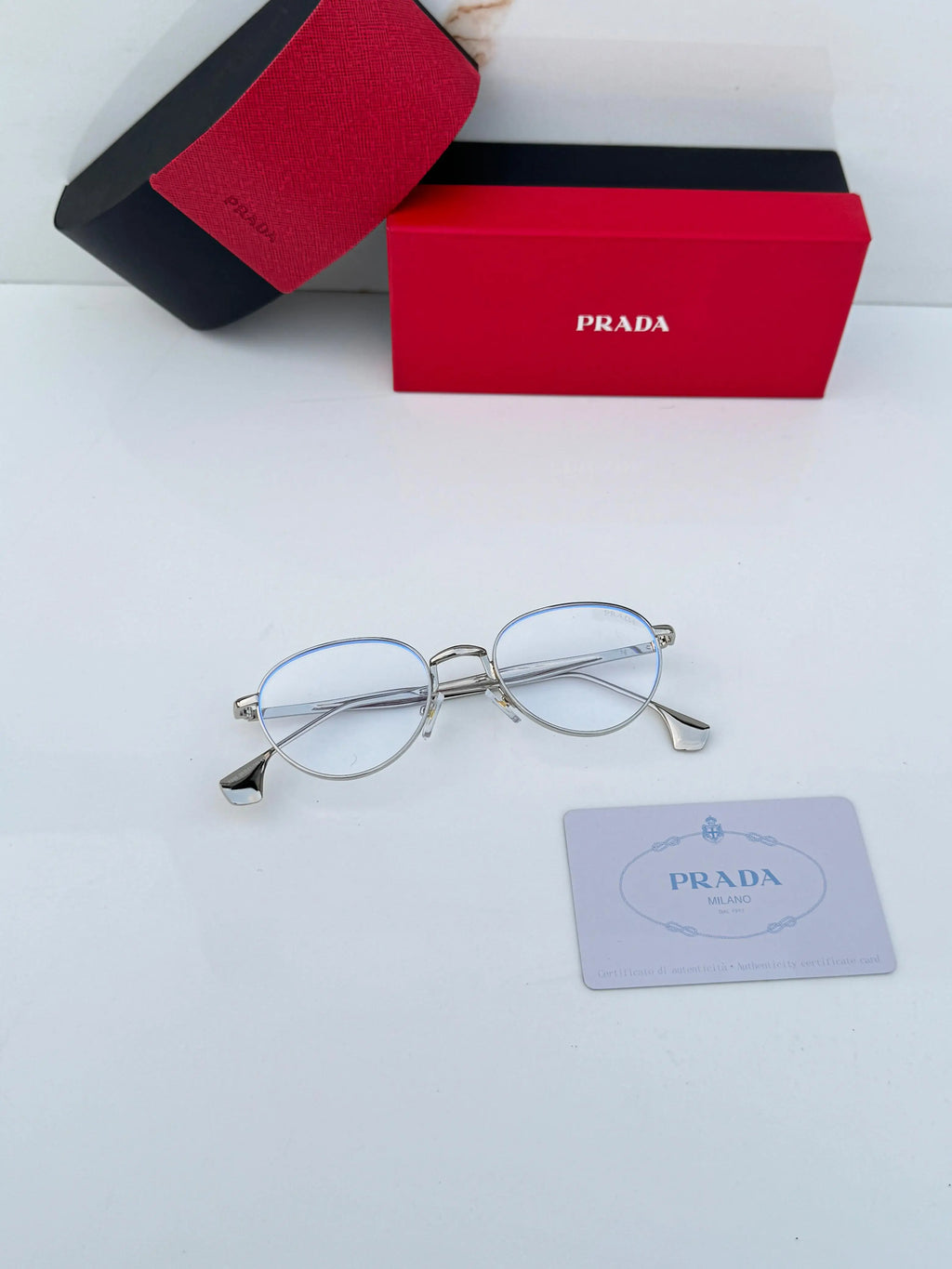 Prada_1396_silver_plano