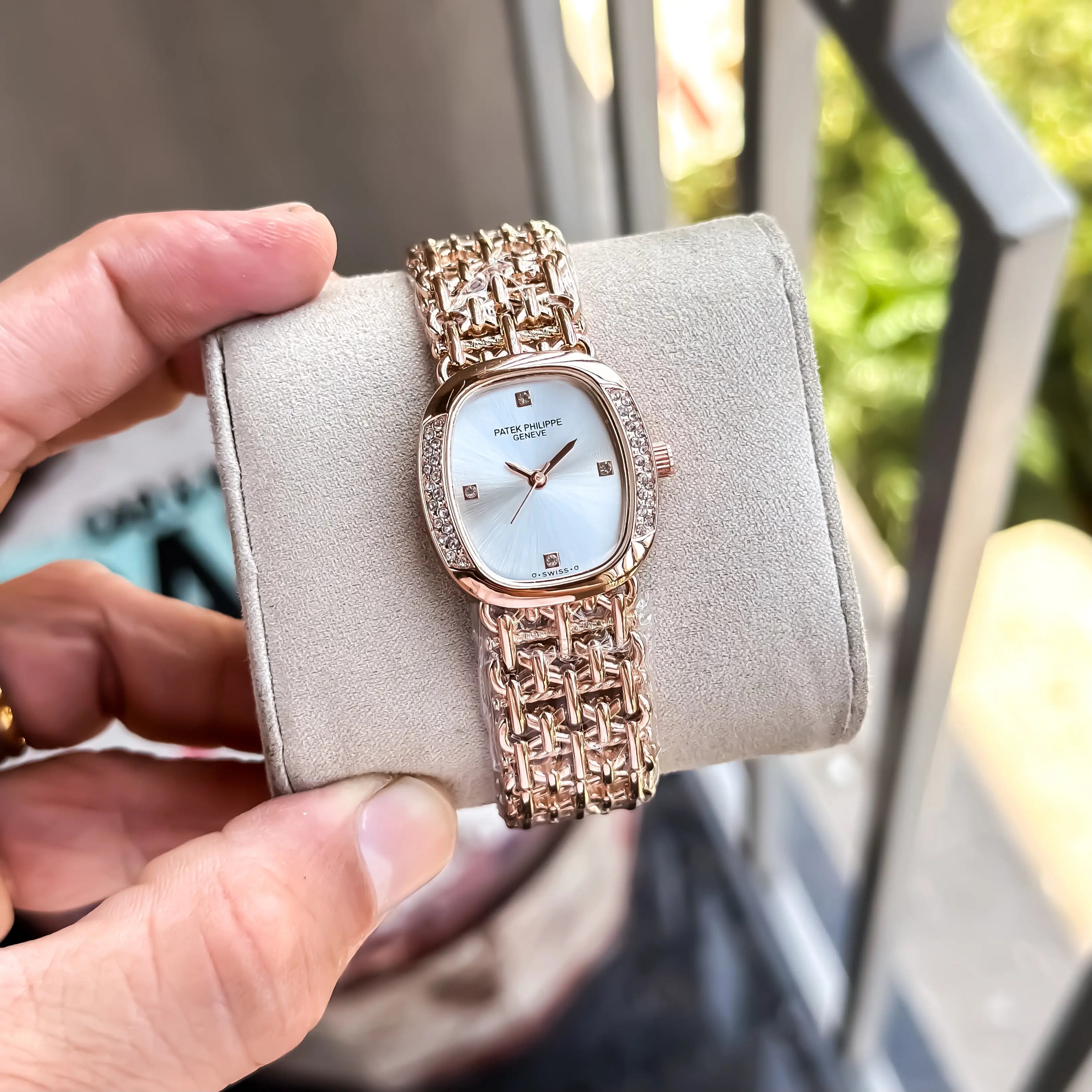 PATEK_PHILLIPE_ROSE_WHITE