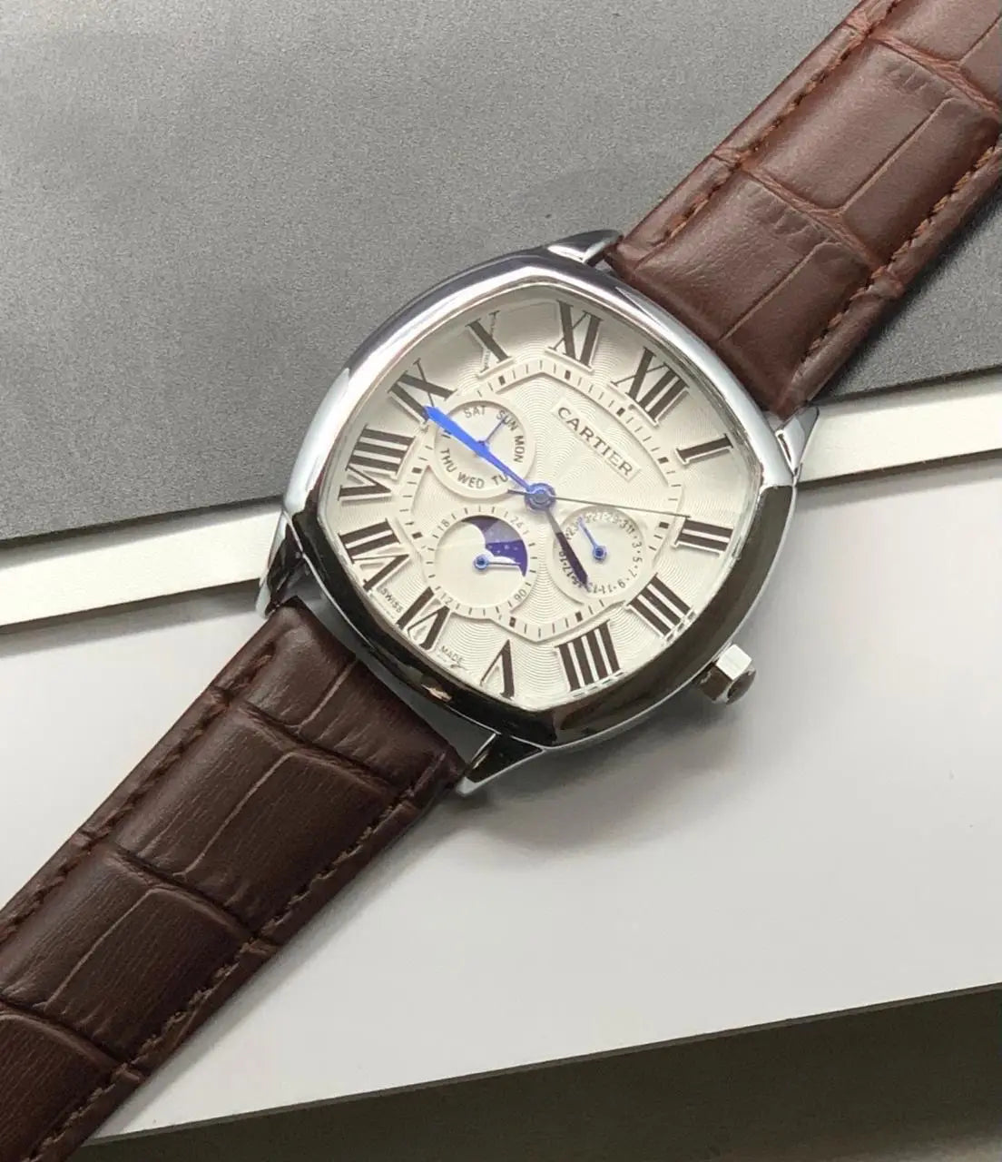Cartier sunmoon Main image