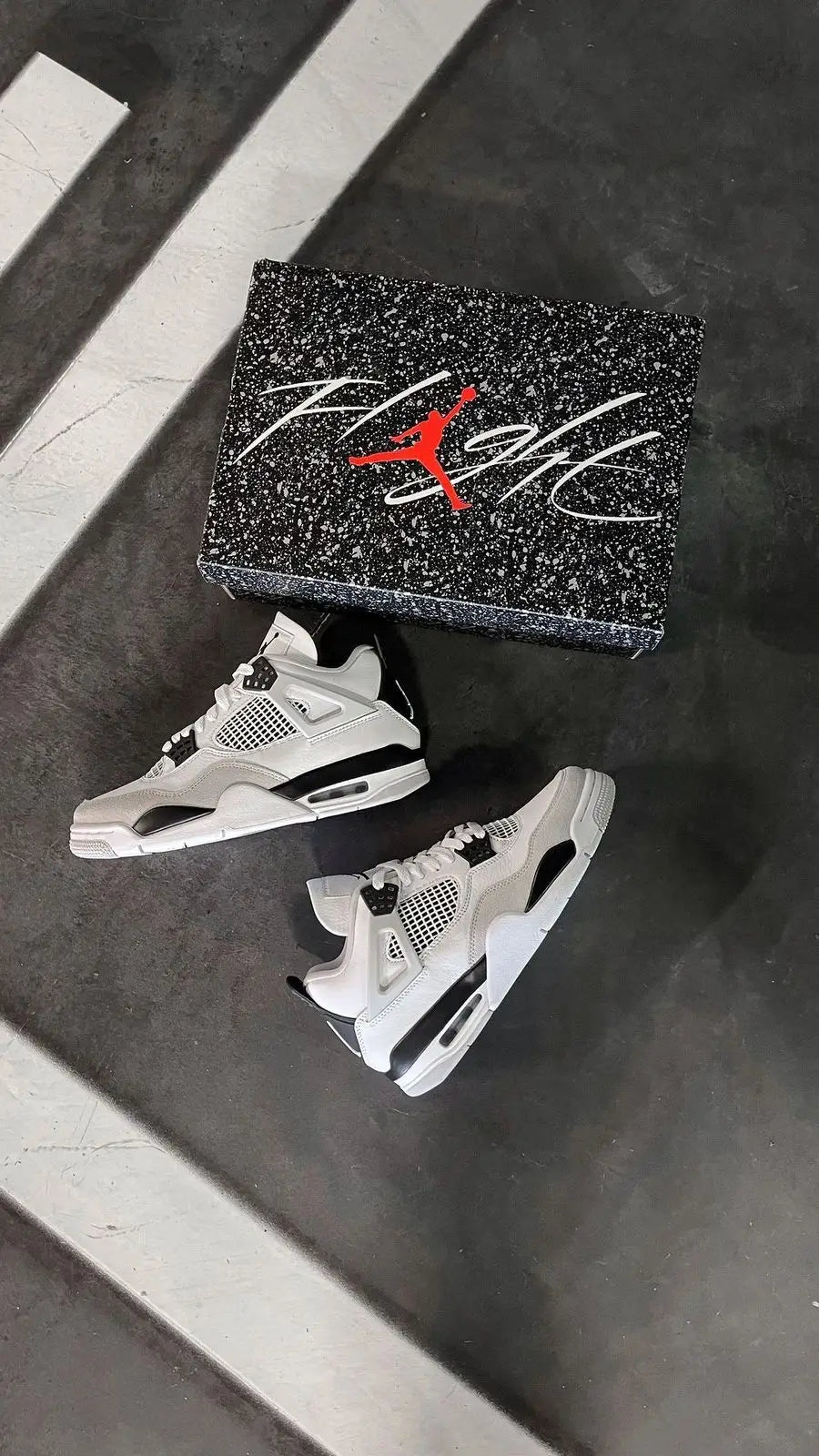 Air Jordan 4 Military Black (398