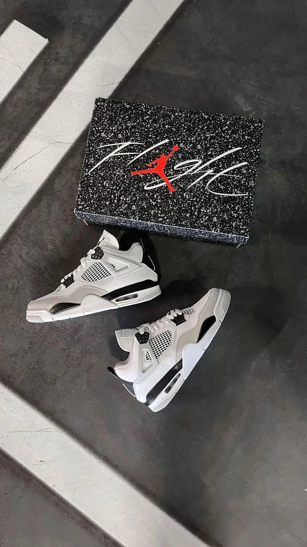 Air Jordan 4 Military Black (398