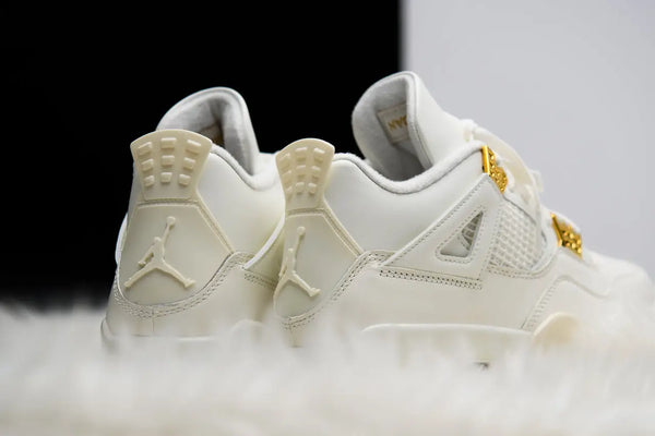 Air Jordan 4 Metalic Gold (395)