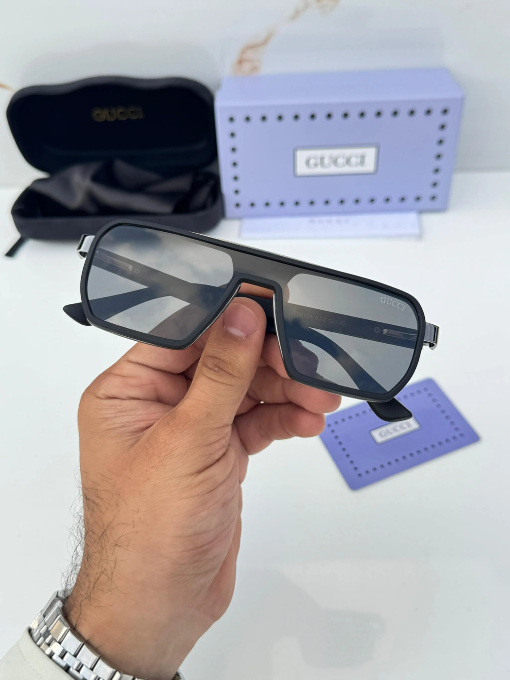 Gucci_9125_full_black