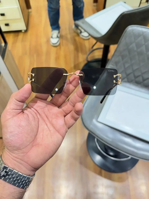 Cartier_1033_gold_black