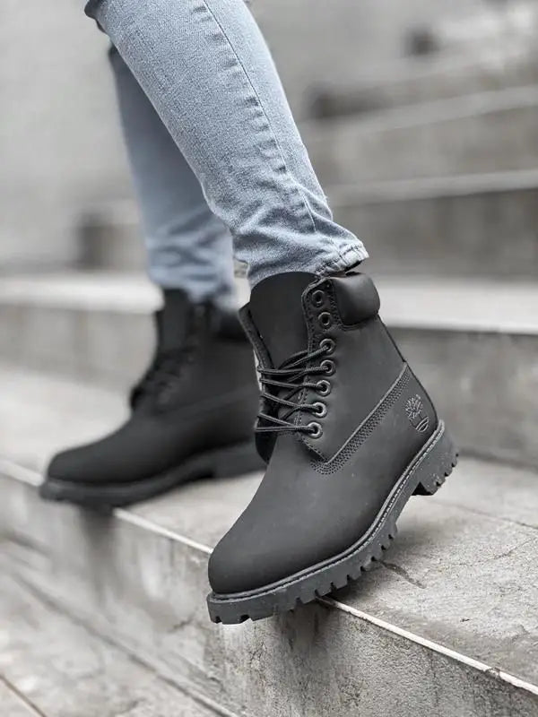 Timberland_Classic Black Boots