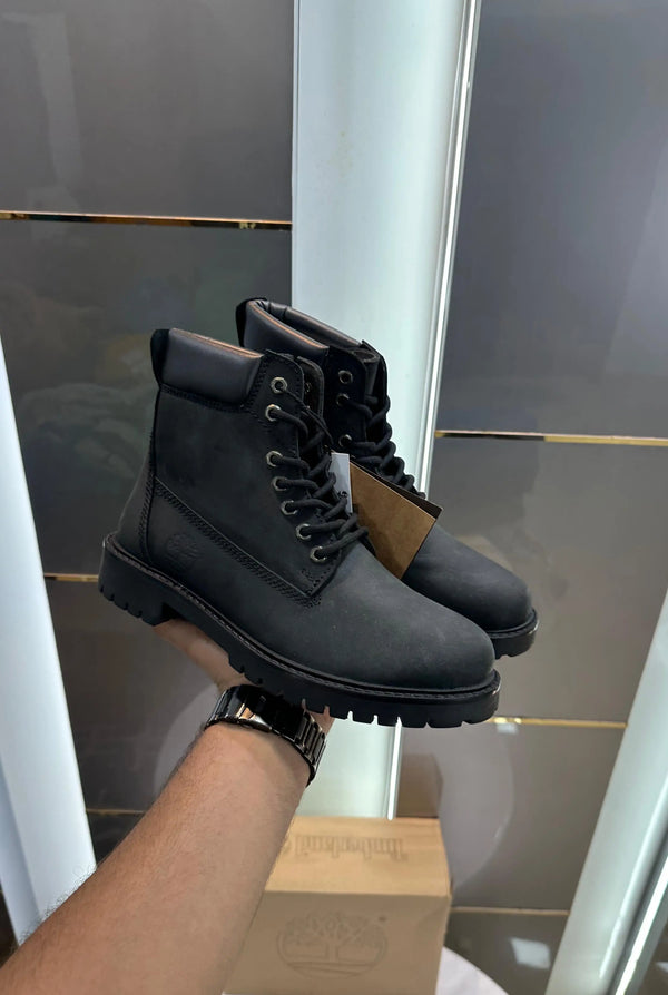 Timberland_Classic Black Boots