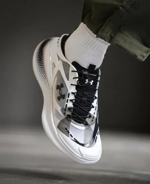 UNDER ARMOUR ECHO SLIPSPEED Secondary image
