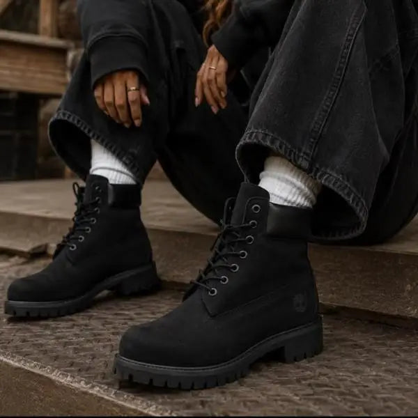 TIMBERLAND SUEDE LEATHER BLACK BOOTS Main image