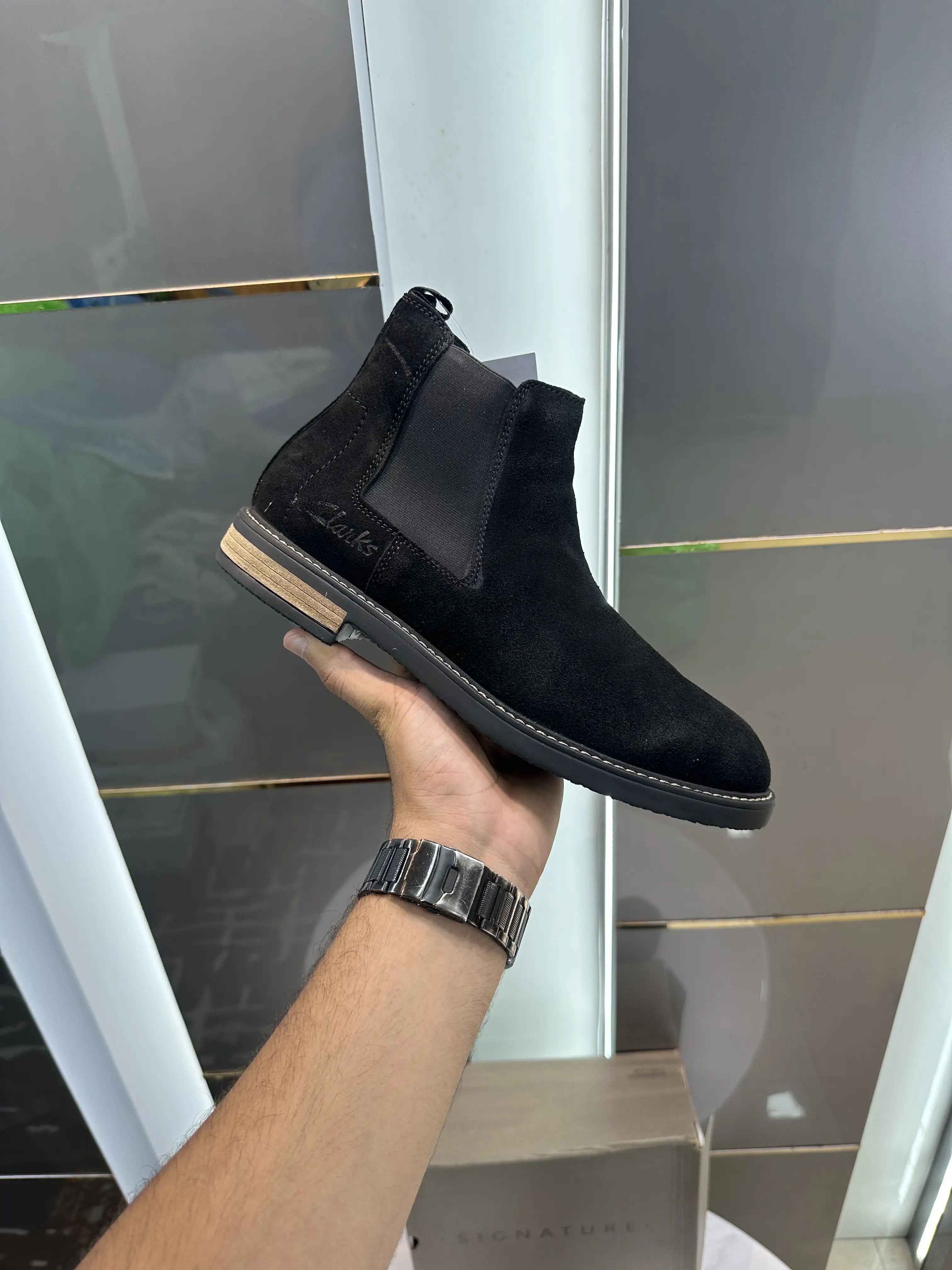 Clarks_Black Premium Suede Leather Boots