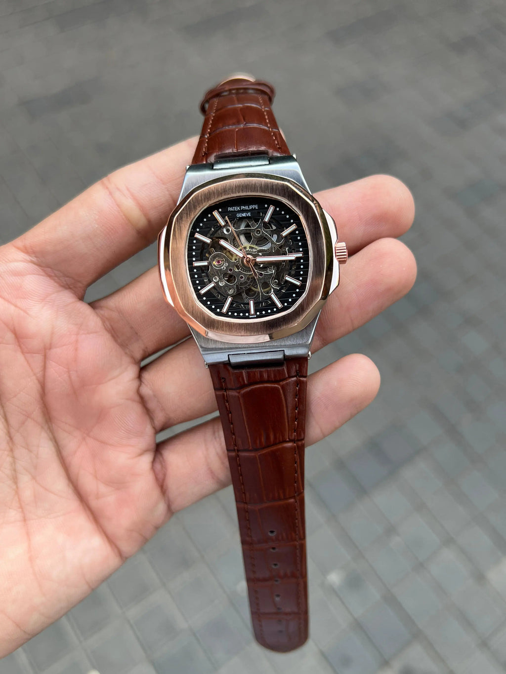Pate k Phillipe Nautilus Leather Automatic ✓
