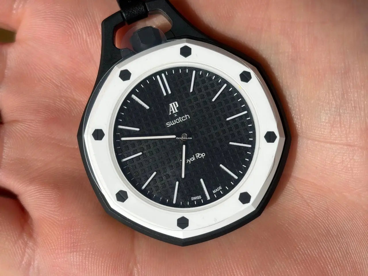 audemar_s piguet x swatch royal pop with og box Main image