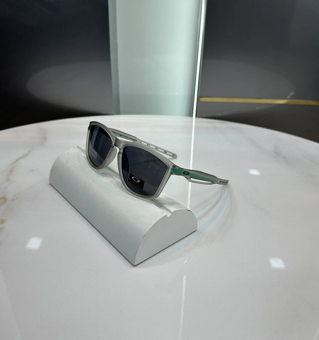 Oakle y Grey Black Premium Shades 3363
