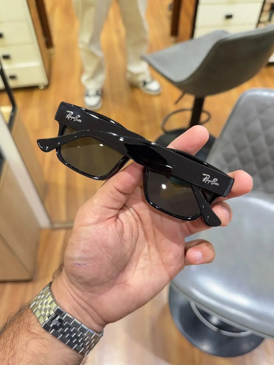 Rayban 7256 black green
