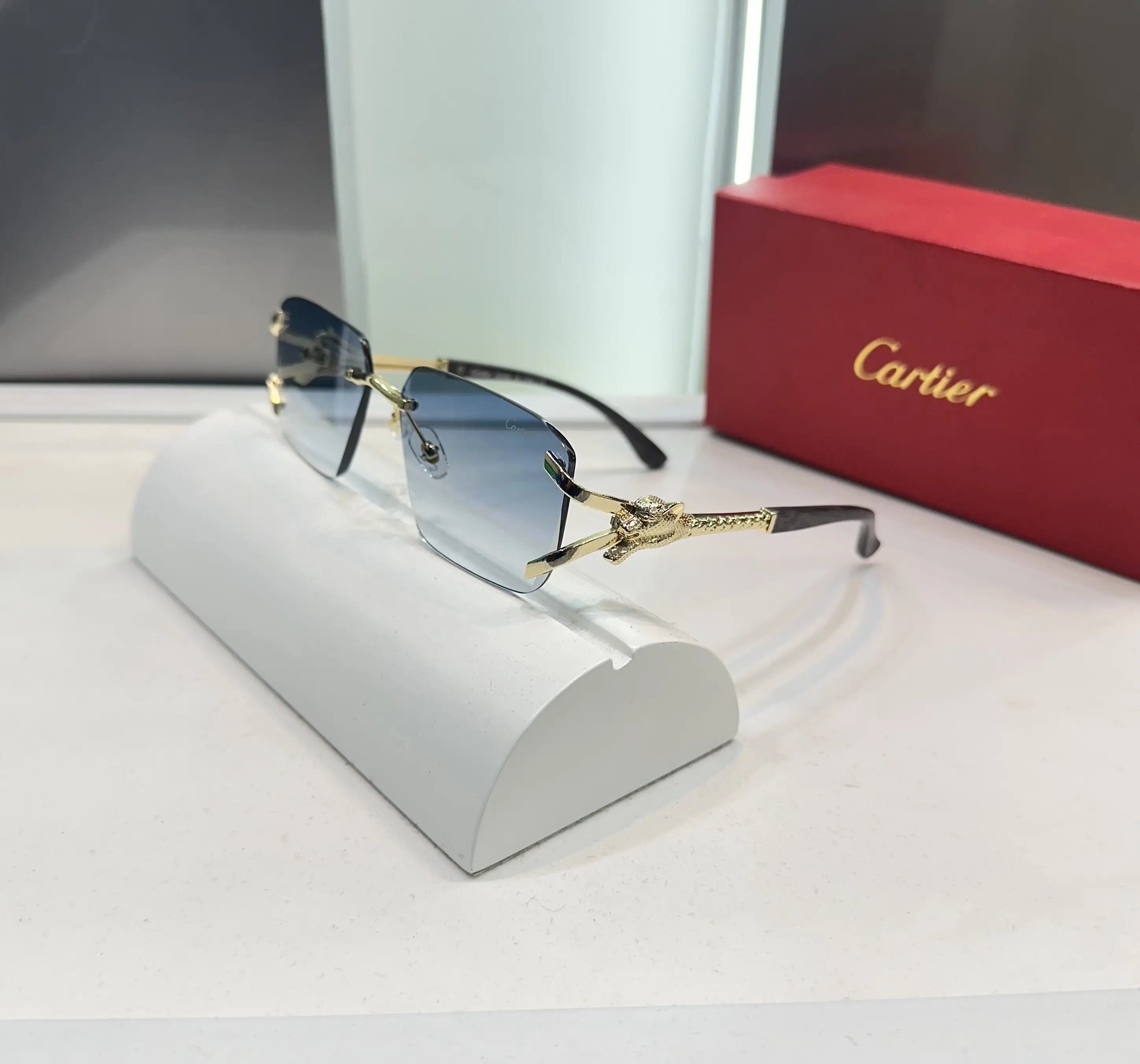 Cartie r Jaguar Gold Blue Premium Shades 003 Main image