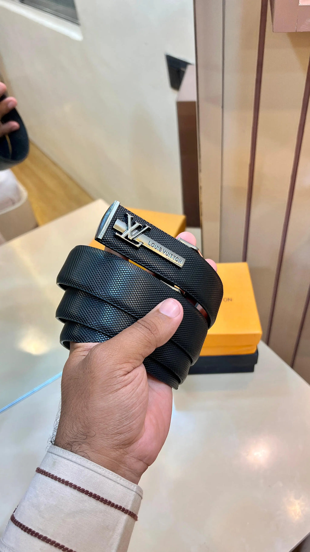 LV LOUIS VUITTON PREMIUM QUALITY IMP REVERSEABLE BELT WITH OG BOX