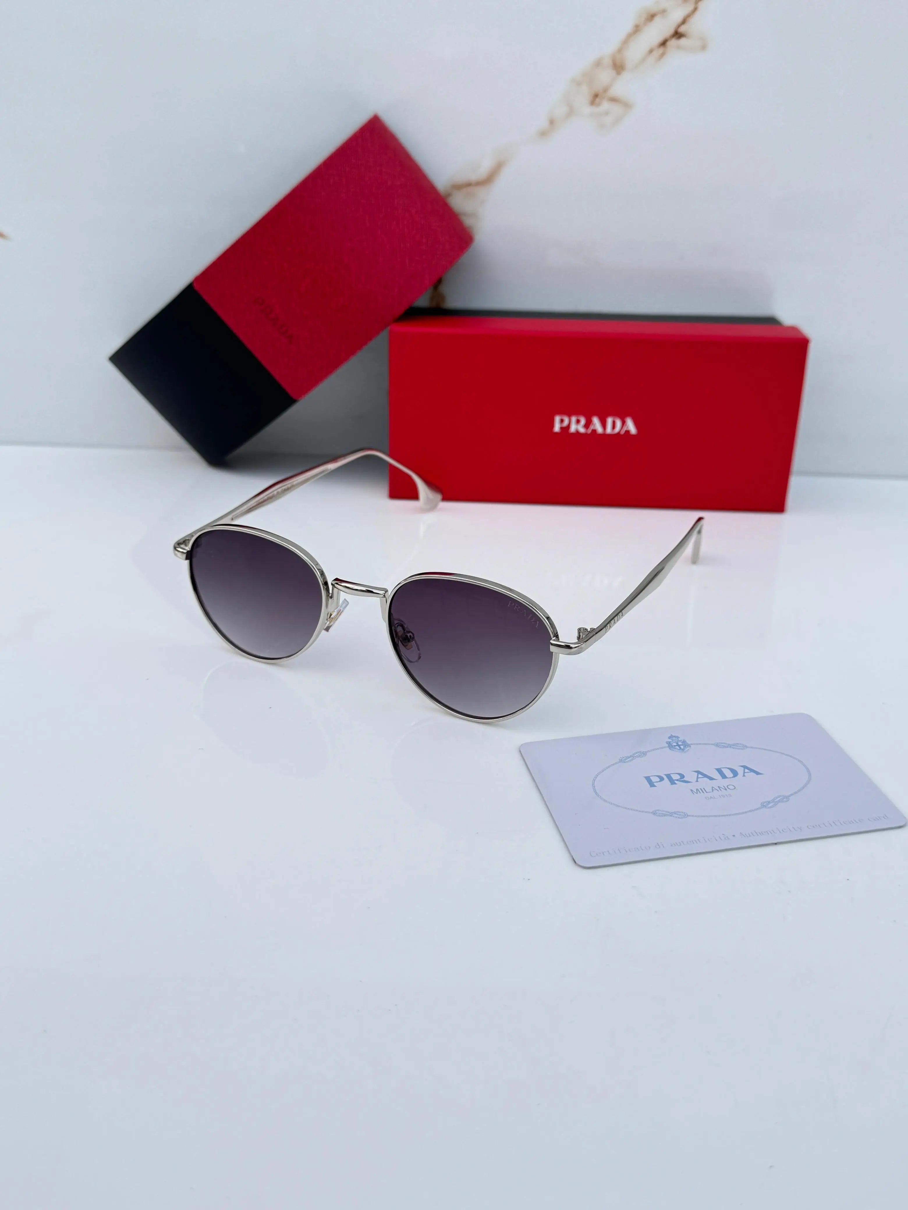 Prada_1396_silver_black