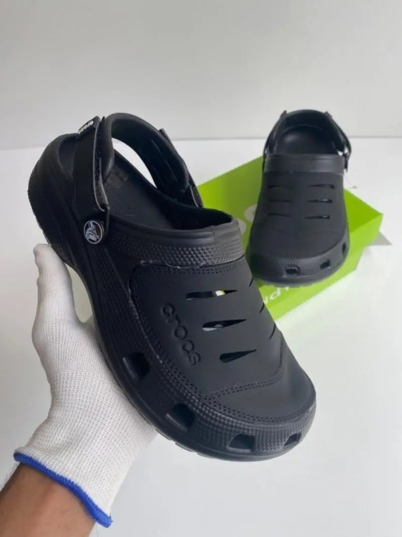 Crocs Yukon Vista Full Black Main image