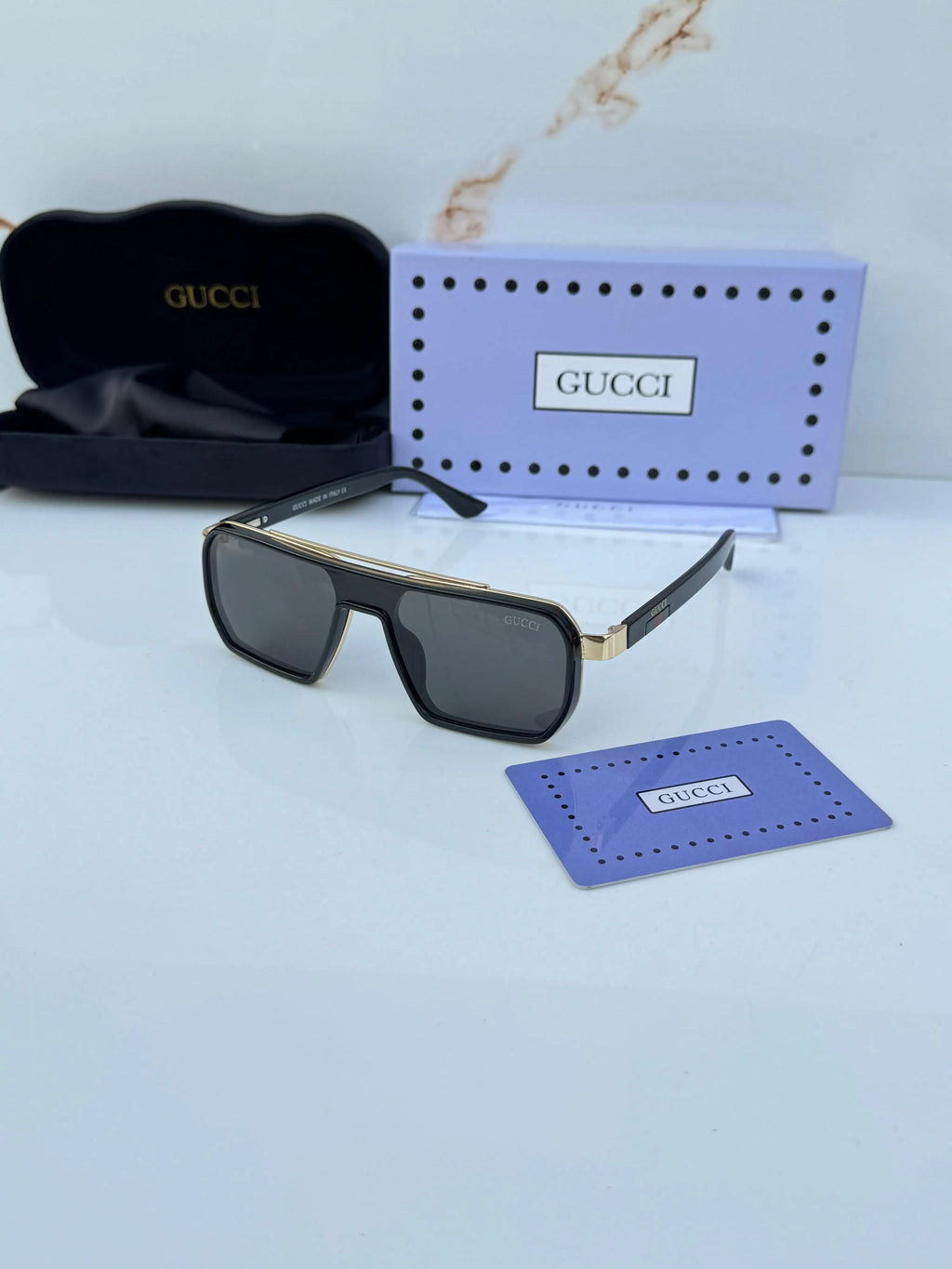 Gucci_9125_gold_black