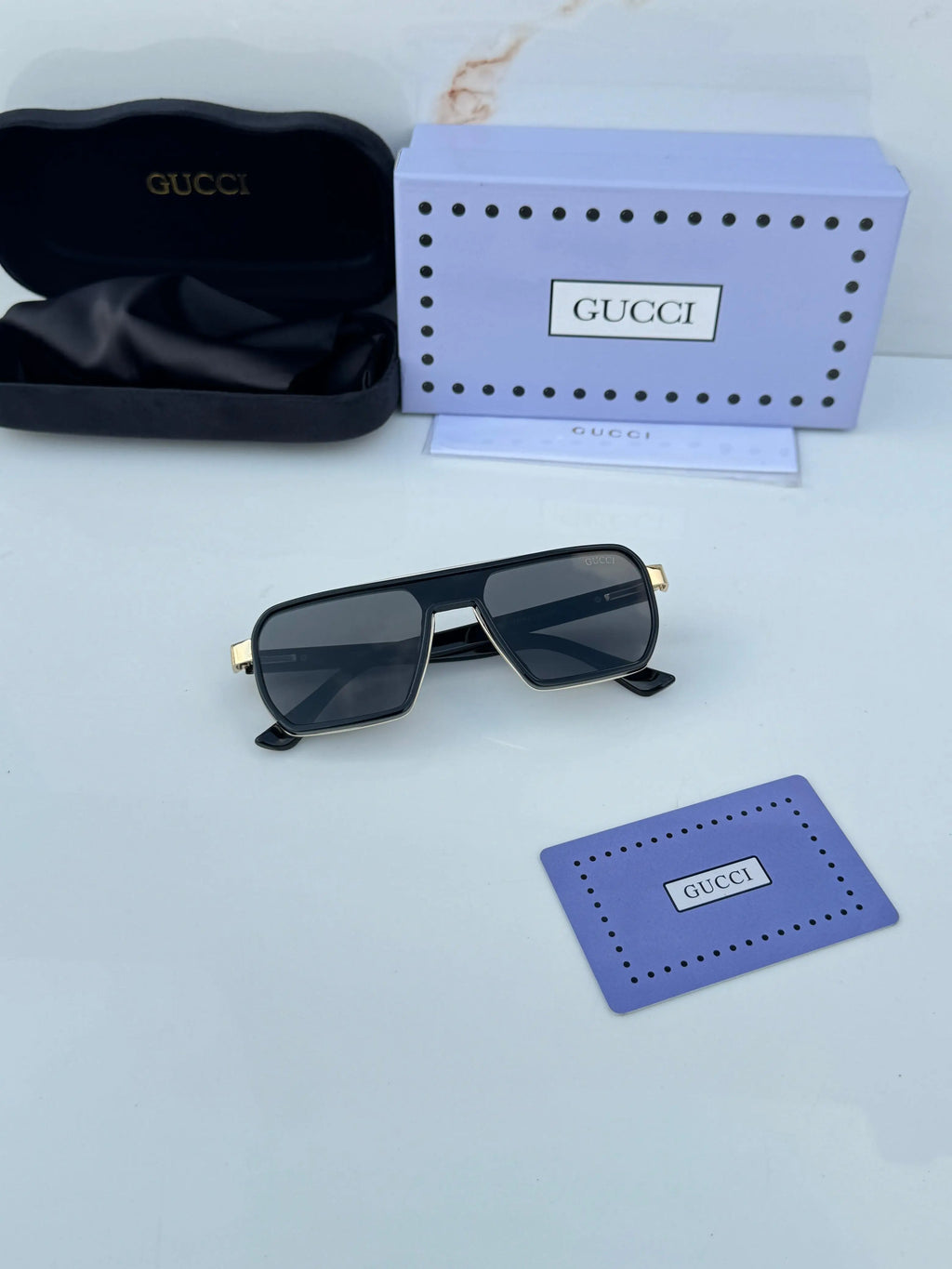 Gucci_9125_gold_black