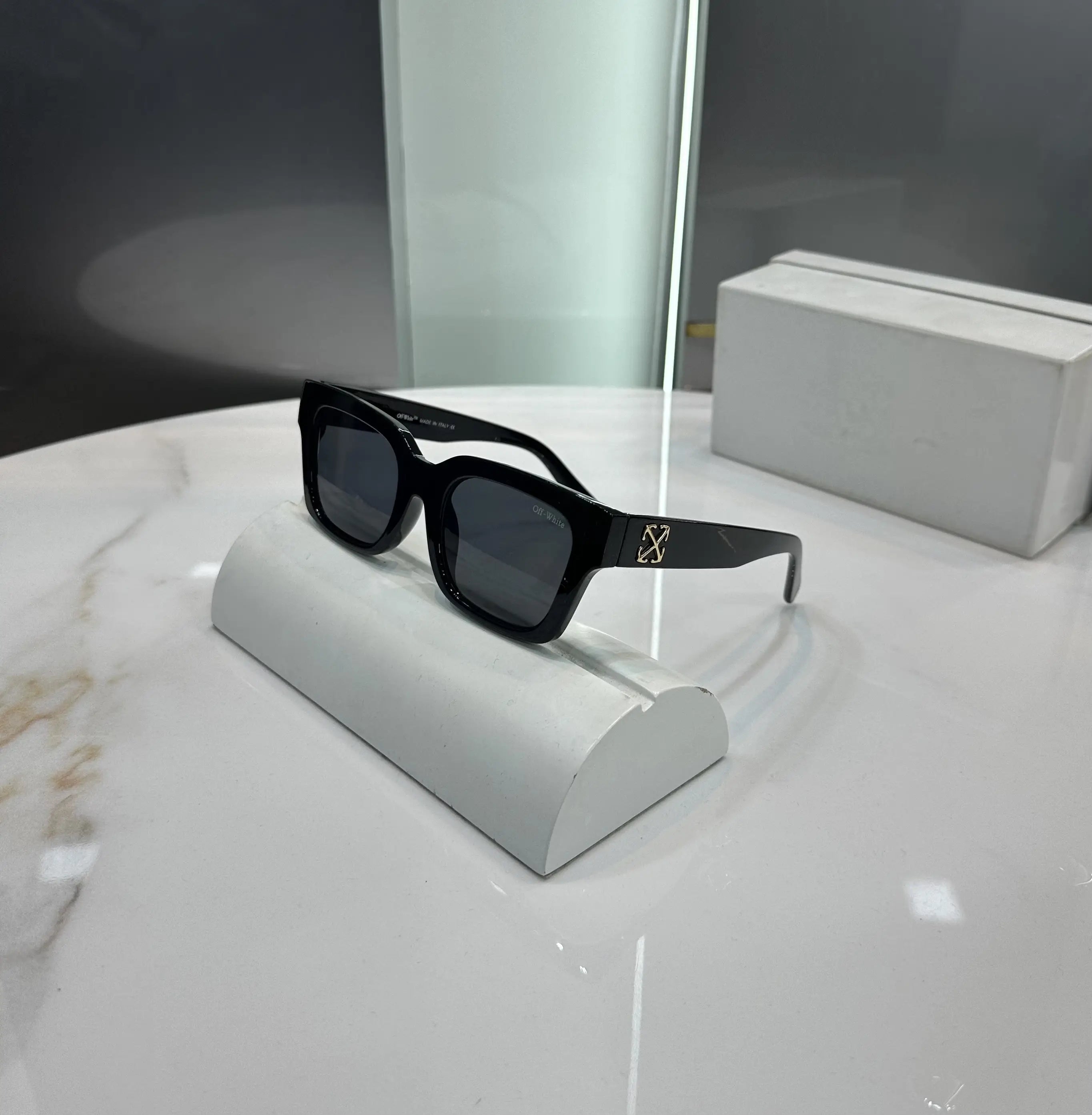 Off White All Black Premium Shades 126 Main image