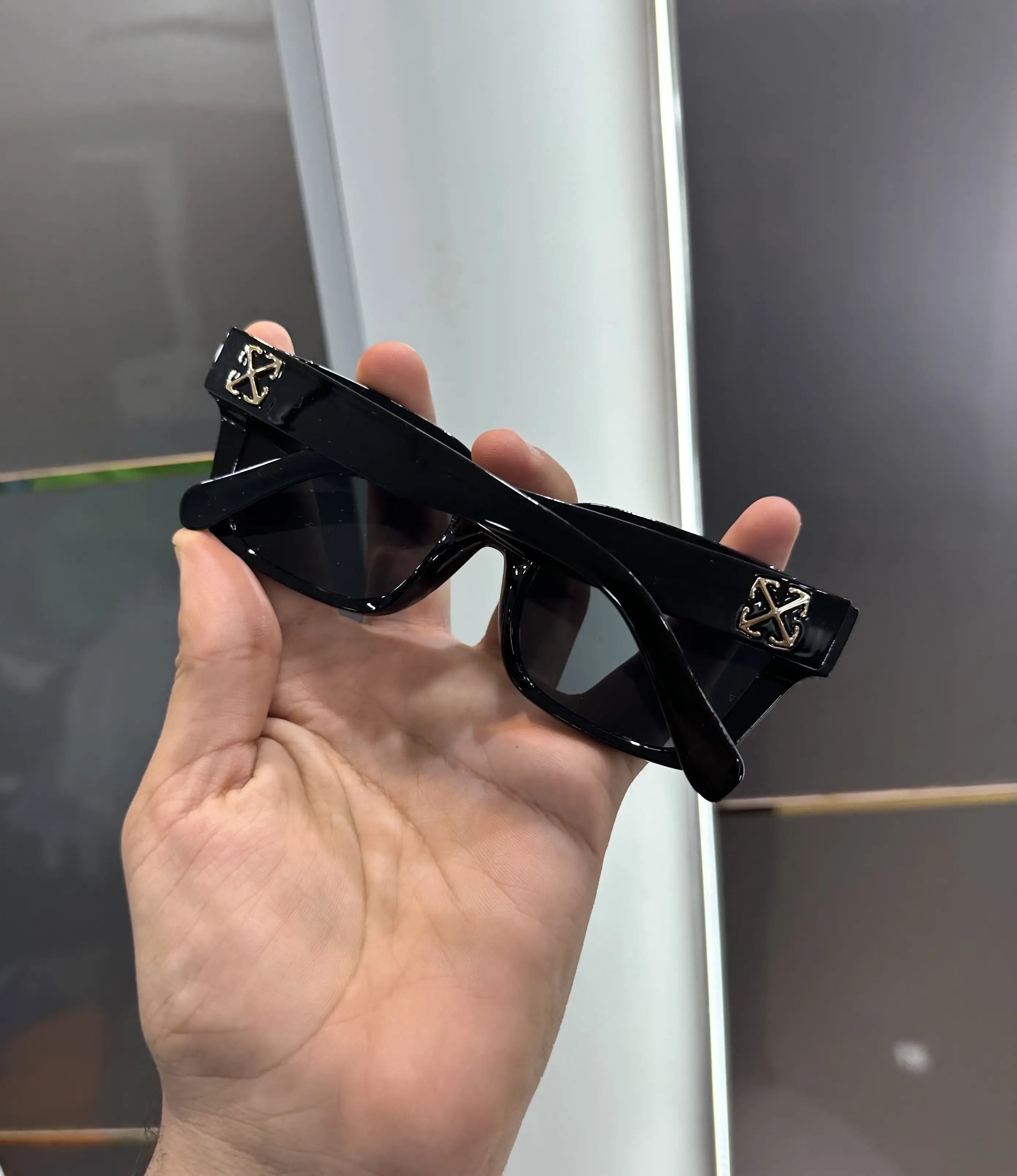 Off White All Black Premium Shades 126 Secondary image