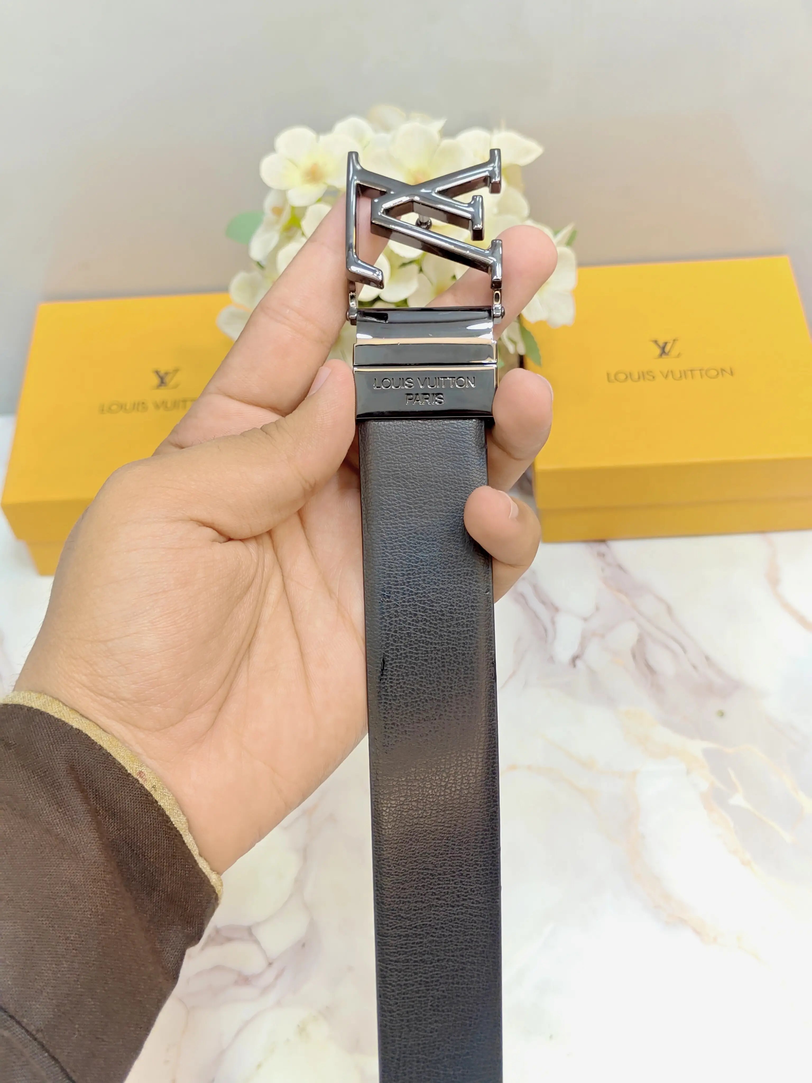 LV LOUIS VUITTON PREMIUM QUALITY IMPORTED REVERSIBLE BELT WITH OG BOX LV-318