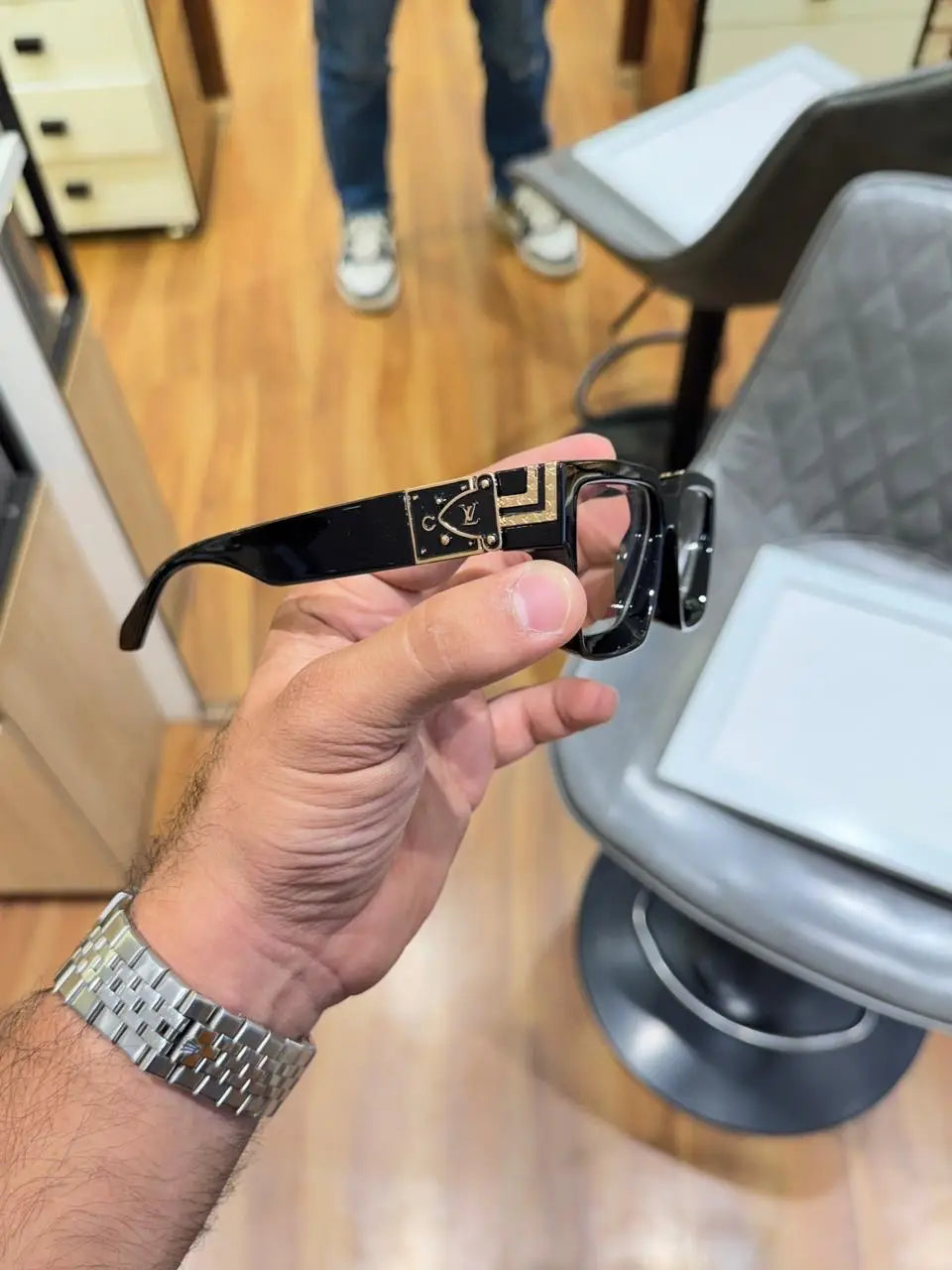 Louis vuitton 325 millionaire black gold plano